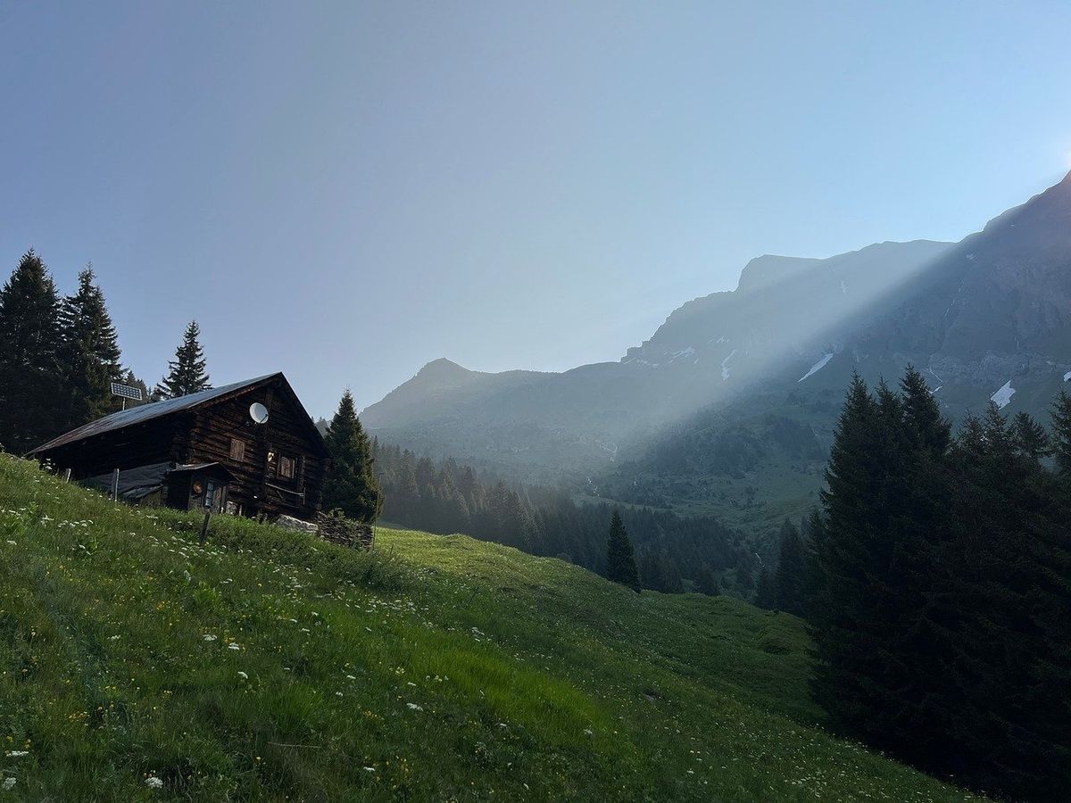 Welche Route durch die Alpen bietet die spektakulärsten Aussichten?