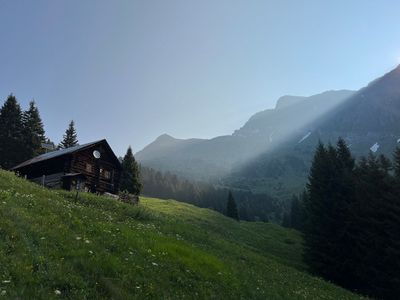 Welche Route durch die Alpen bietet die spektakulärsten Aussichten?